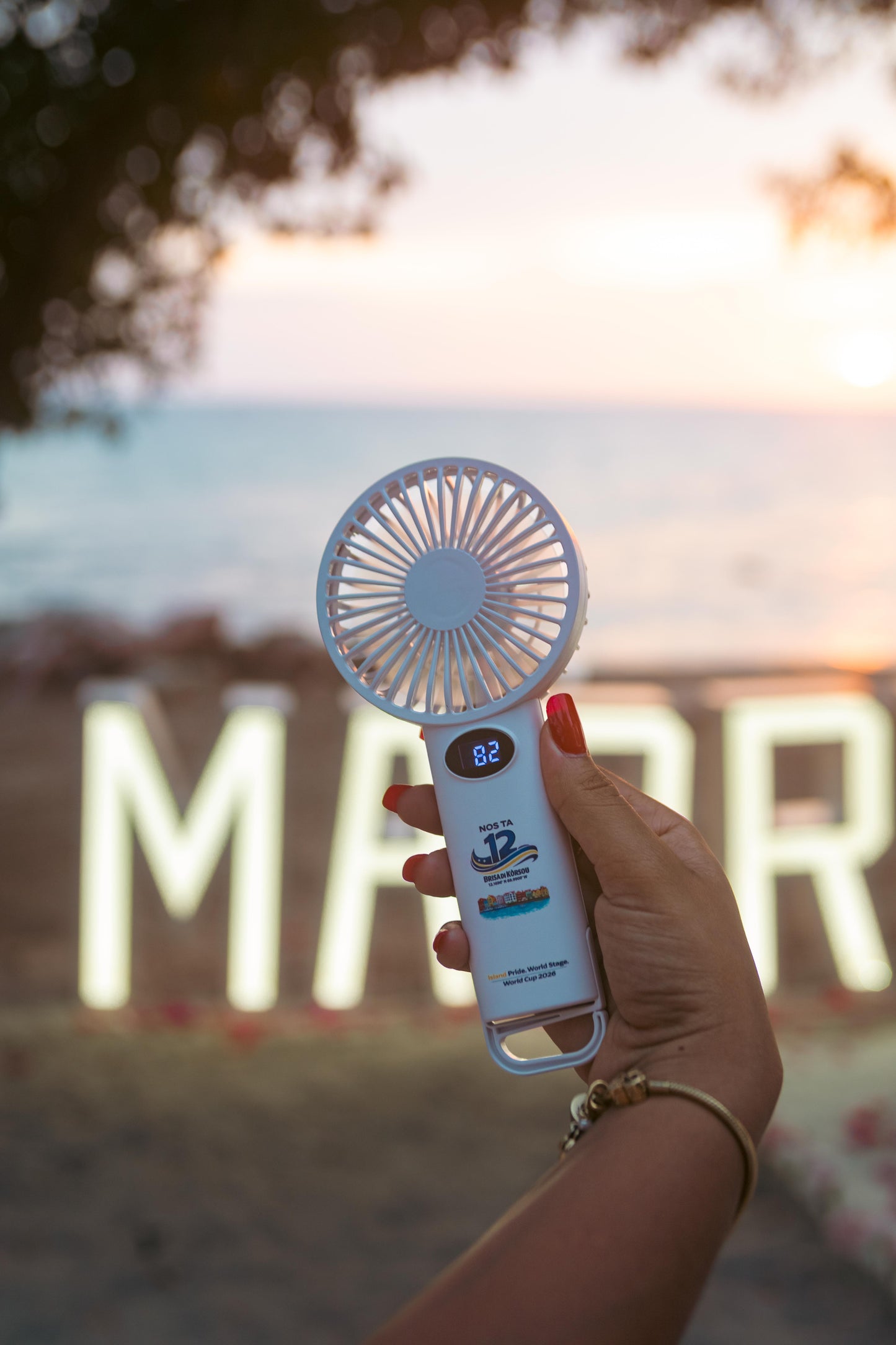 Nos Ta 12 Handheld Fan (Blue Wave Edition)